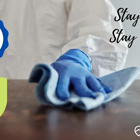 Deluxe Steps To St George's Bay Lägenhet *