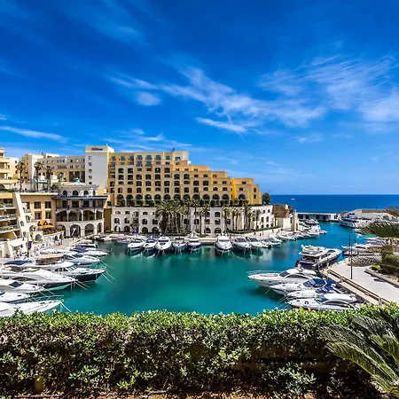 Deluxe Steps To St George's Bay Apartament St. Julian's