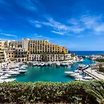Deluxe Steps To St George's Bay شقة سانت جوليان