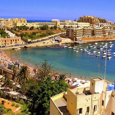 Apartment Deluxe Steps To St George's Bay Saint Julian's