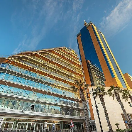 Deluxe Steps To St George's Bay