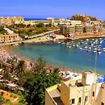 Διαμέρισμα Deluxe Steps To St George's Bay Saint Julian's